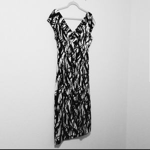 BOMBSHELL Black and white satin dress gown size 12